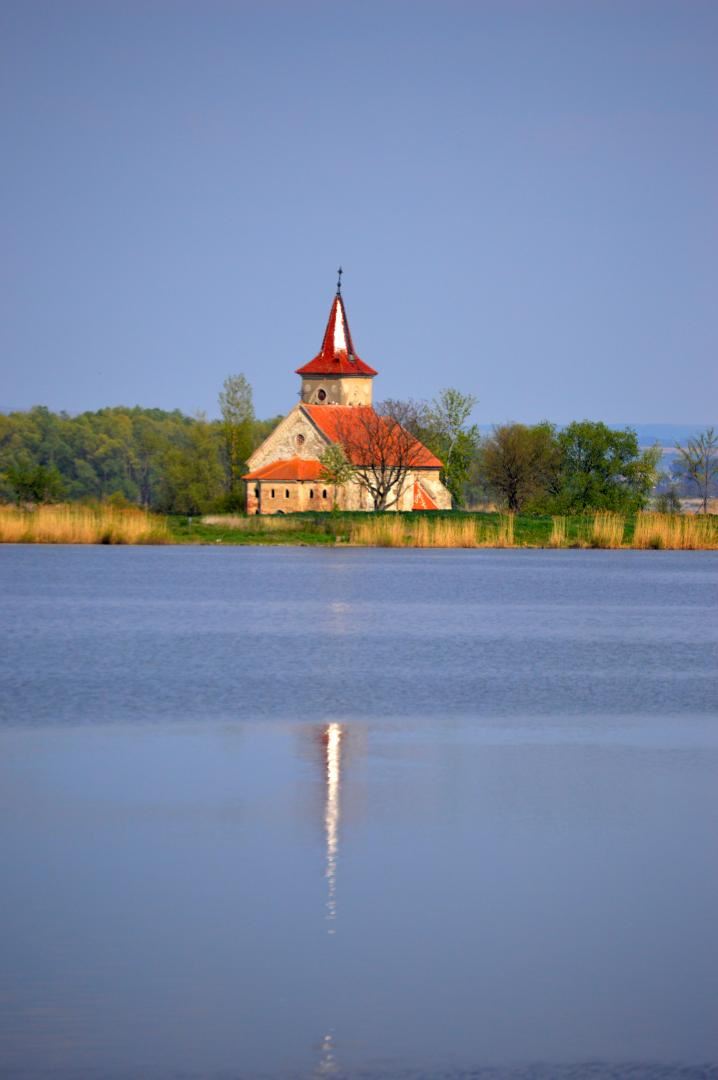 Kostel sv. Linharta